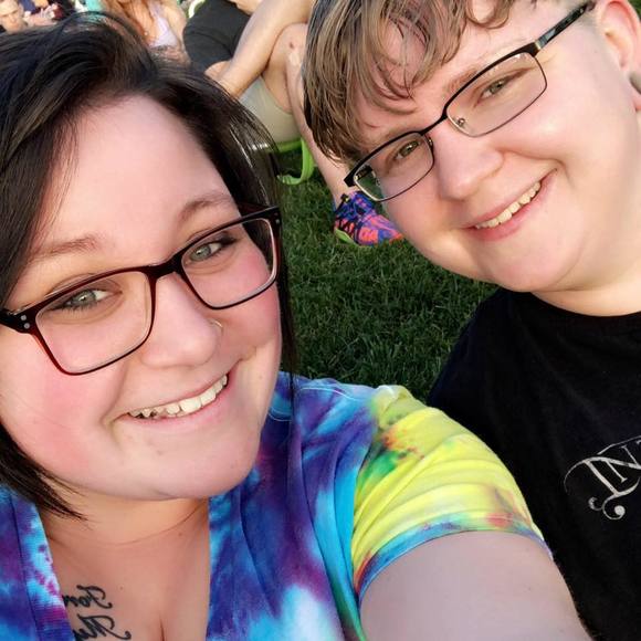 Meet your Posher, Sara - Picture 1 of 1